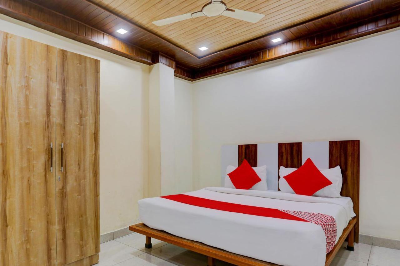 Hotel O Family Deluxe New Delhi Exterior photo